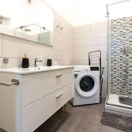 Ad Un Passo Dalla Metro Linea C Paradise In Apartmán *