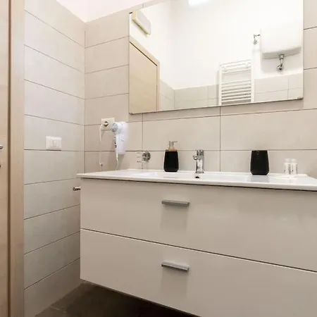 Ad Un Passo Dalla Metro Linea C Paradise In Apartmán